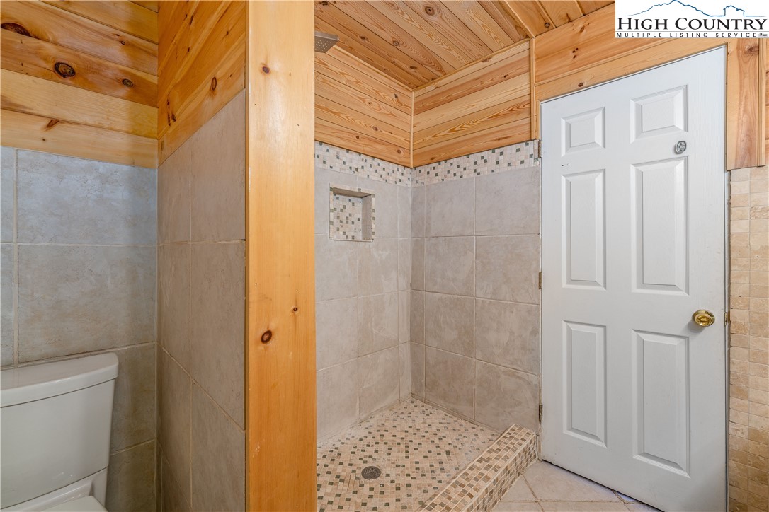 104 Whipporwill Way Road Beech Mountain, NC 28604 - Photo 16 of 45 Gallery Image 16