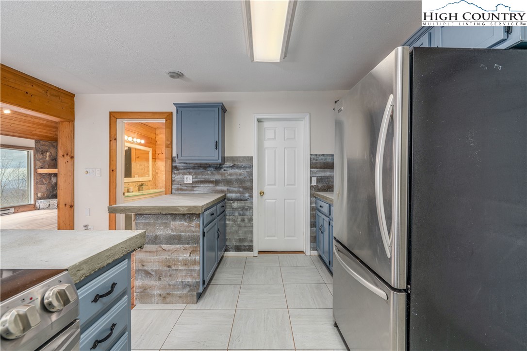 104 Whipporwill Way Road Beech Mountain, NC 28604 - Photo 10 of 45 Gallery Image 10