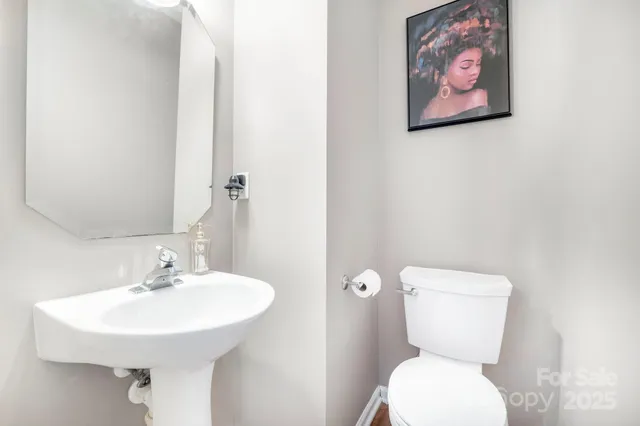 $330,000 | 9919 Treeside Lane, Matthews, NC 28105