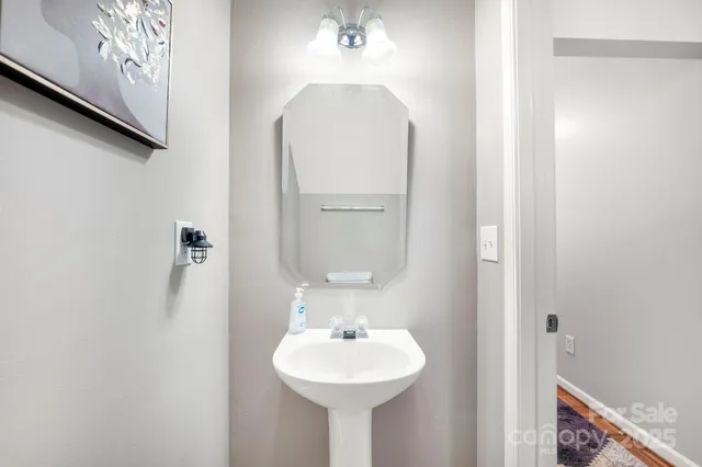 $330,000 | 9919 Treeside Lane, Matthews, NC 28105