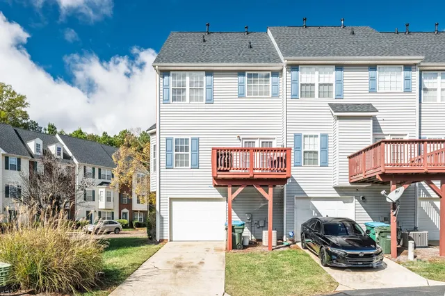 $330,000 | 9919 Treeside Lane, Matthews, NC 28105