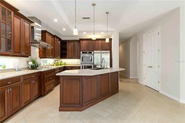 $649,999 | 7815 Ashley Circle, University Park, FL 34201