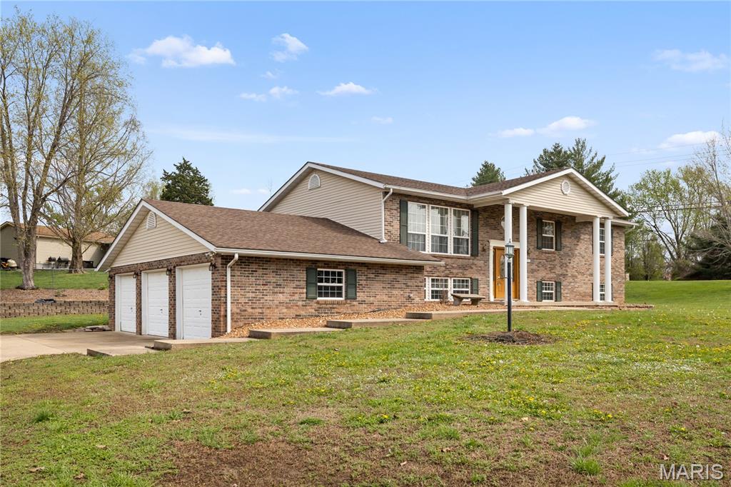 2633 Jamison Drive Alton, IL 62002 - Photo 3 of 35