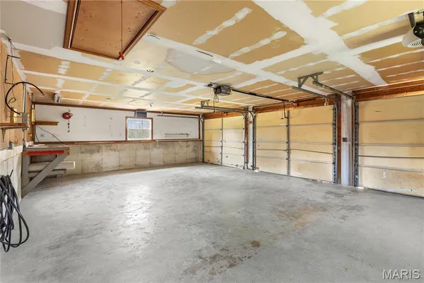 $279,900 | 2633 Jamison Drive, Alton, IL 62002