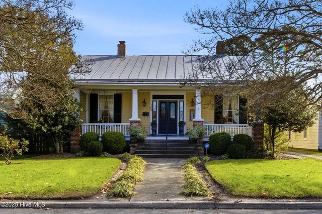 $475,000 | 103 South Moseley Street, Edenton, NC 27932