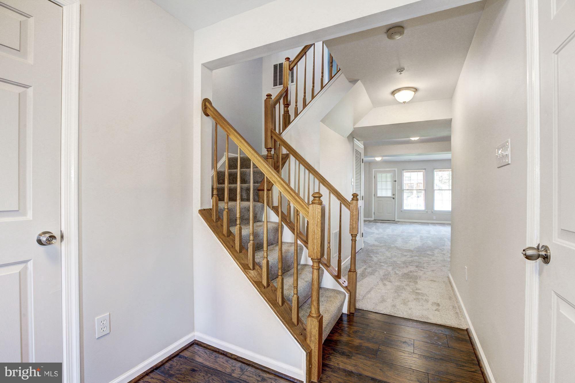 4628 Ripley Manor Terrace Olney, MD 20832 - Photo 4 of 30 Interior (General)