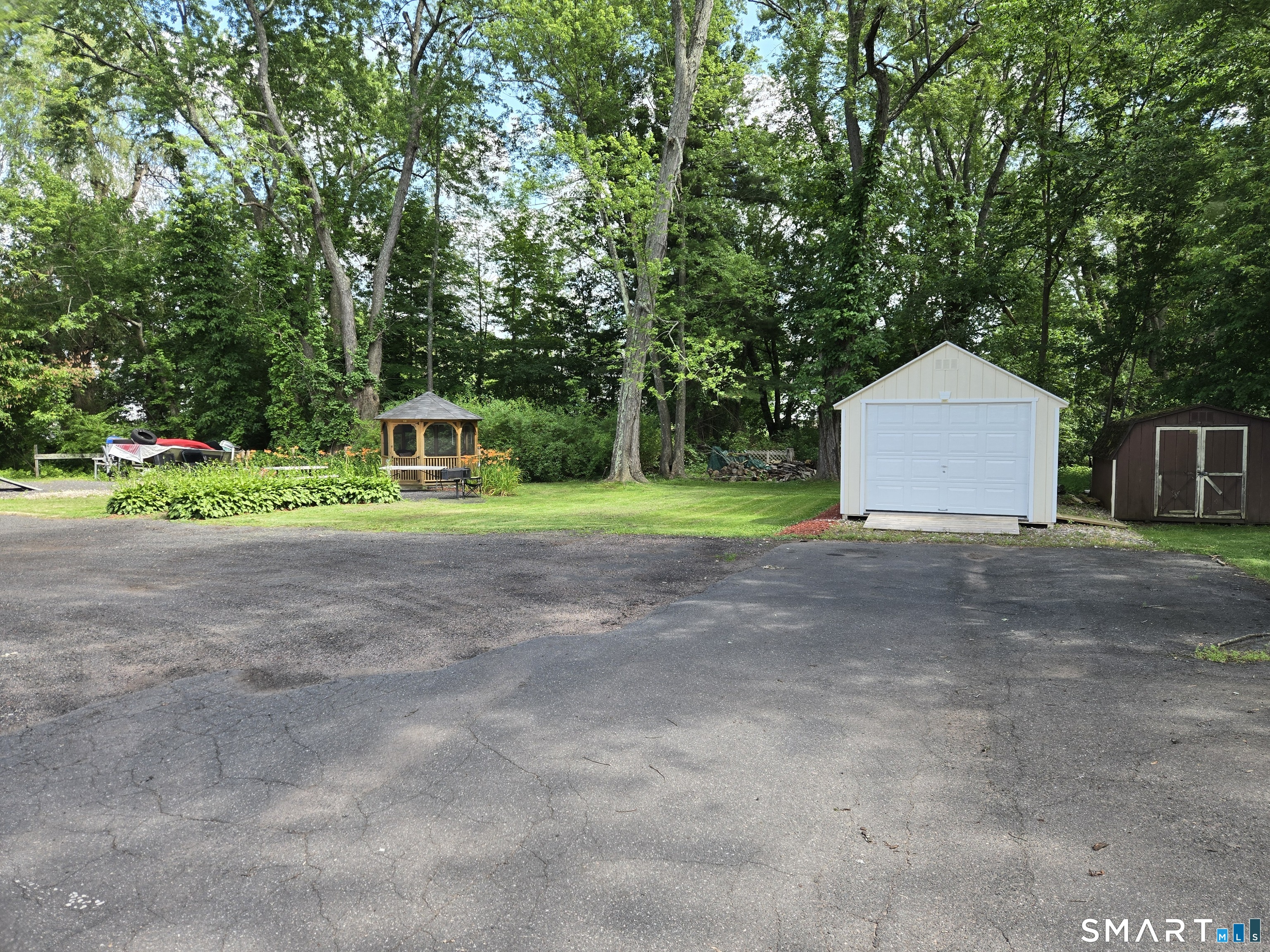 138 Main Street Somers, CT 06071 - Photo 34 of 39