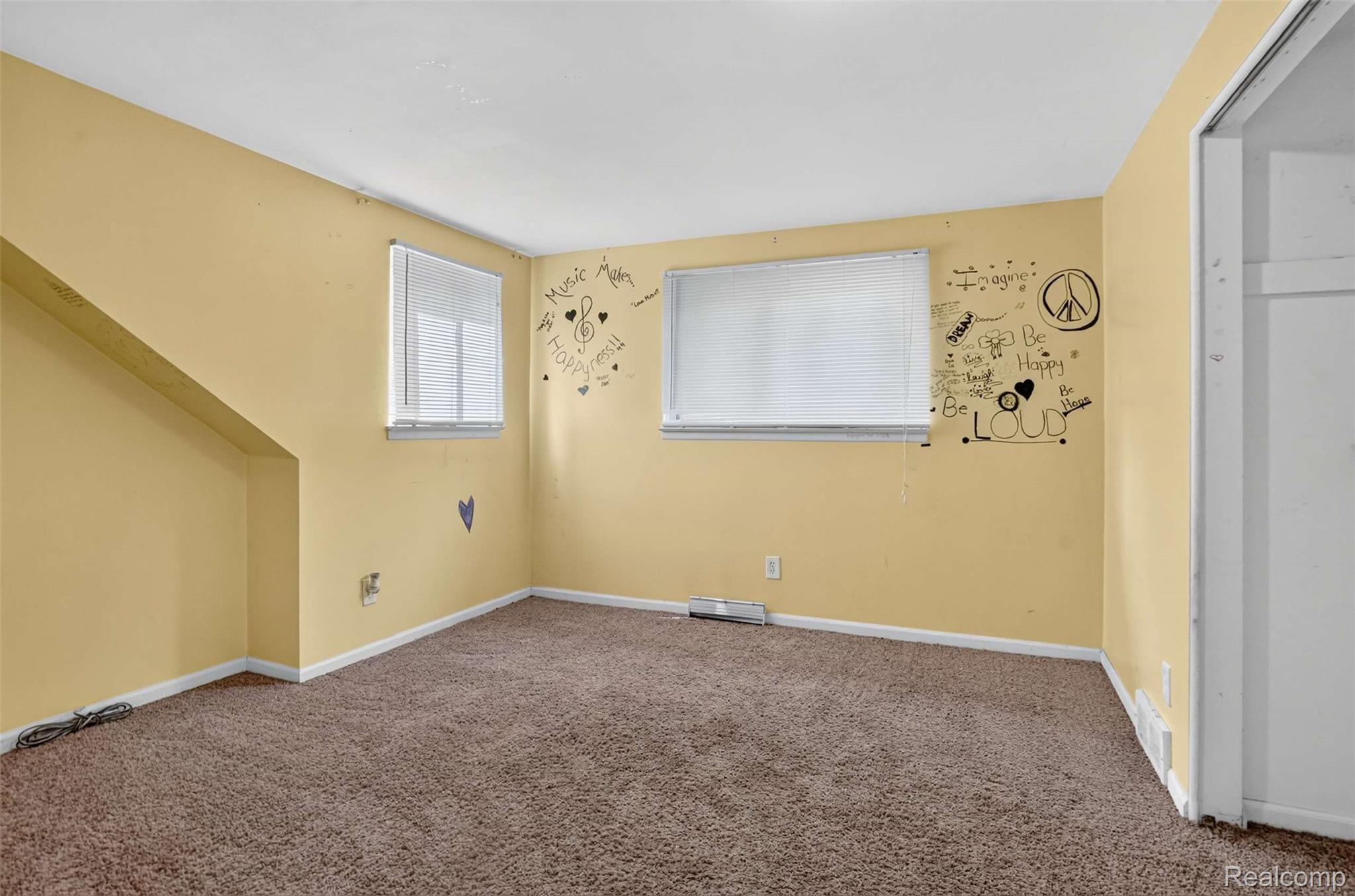 4719 Rosedale Court Clarkston, MI 48348 - Photo 16 of 34 DSC01442.jpg