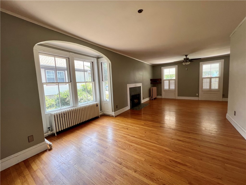 22 Channing Street Newport, RI 02840 - Photo 15 of 40 Open dining,living room