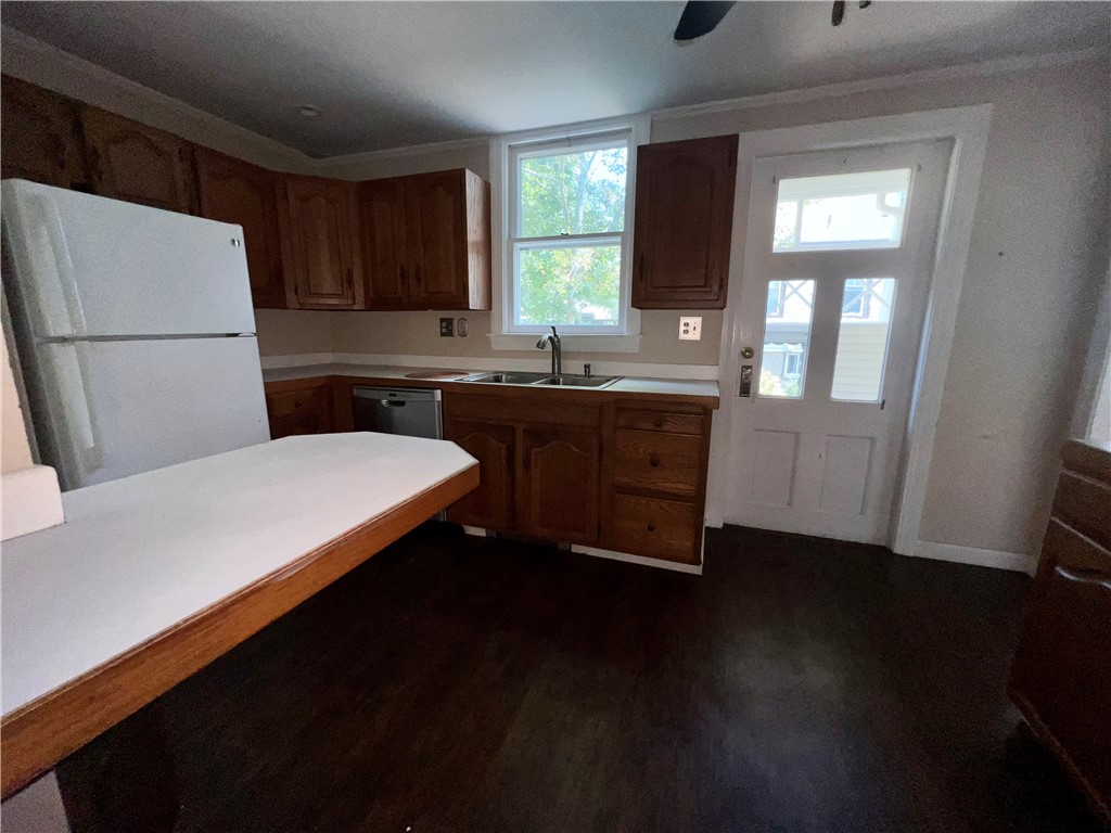 22 Channing Street Newport, RI 02840 - Photo 19 of 40 Kitchen