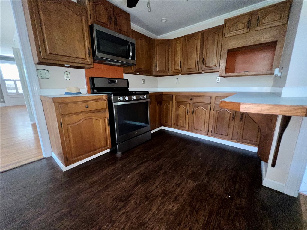 22 Channing Street Newport, RI 02840 - Photo 20 of 40 Kitchen