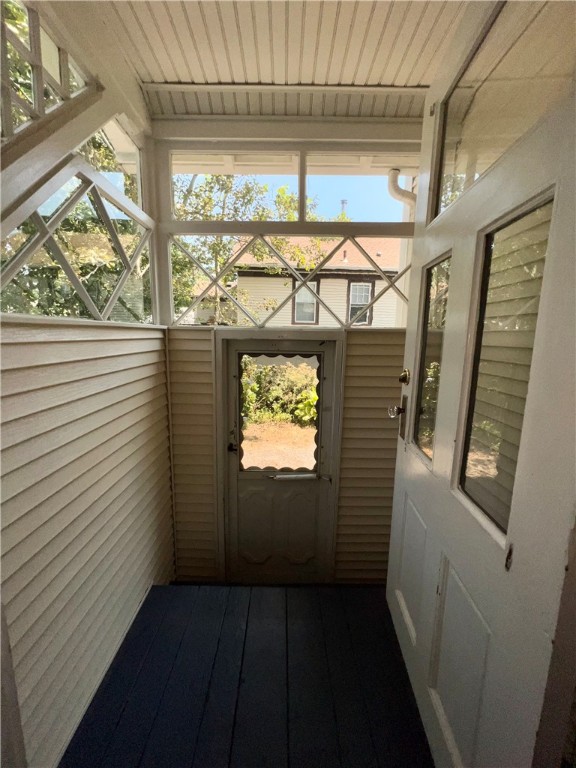 22 Channing Street Newport, RI 02840 - Photo 21 of 40 side door to driveway/garden