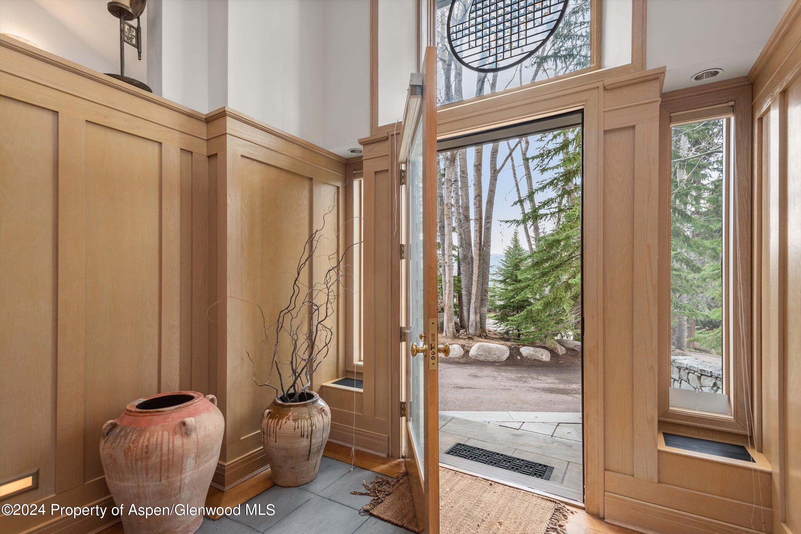 371 East Reds Road Aspen, CO 81612 - Photo 4 of 40 Entry