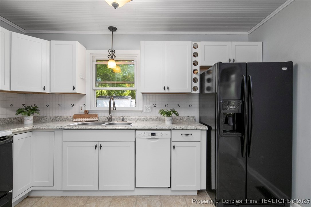 422 Porter Road Hope Mills, NC 28348 - Photo 11 of 25 Gallery Image 11