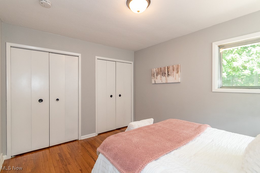 32609 Knobel Road Willowick, OH 44095 - Photo 14 of 29 Master bedroom