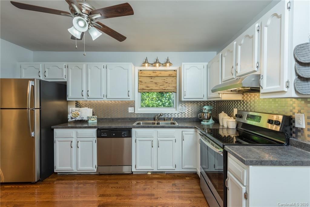 88 Johnny Marlow Road Fairview, NC 28730 - Photo 12 of 37 Gallery Image 12