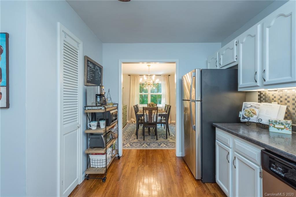 88 Johnny Marlow Road Fairview, NC 28730 - Photo 14 of 37 Gallery Image 14
