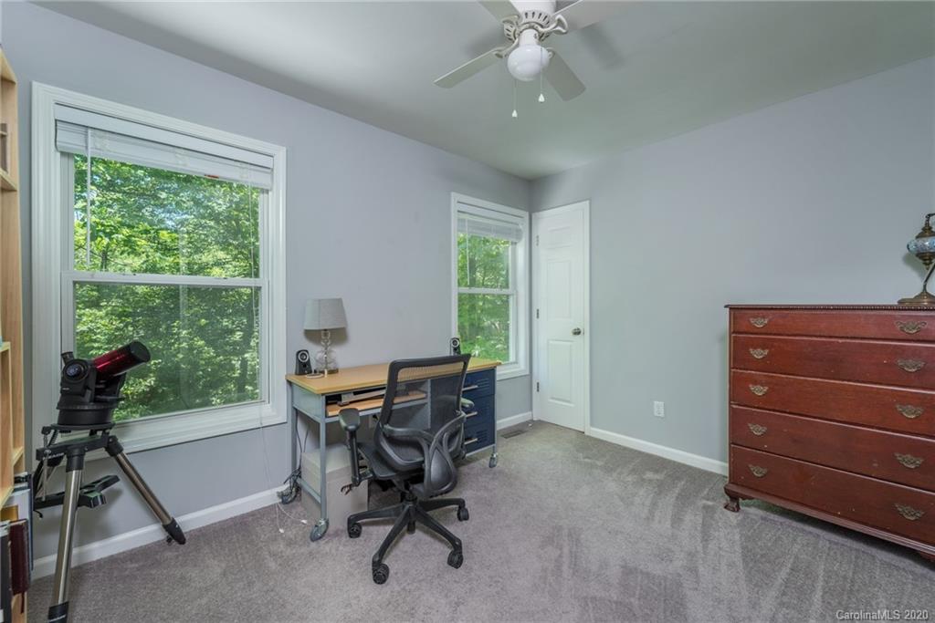 88 Johnny Marlow Road Fairview, NC 28730 - Photo 21 of 37 Gallery Image 21