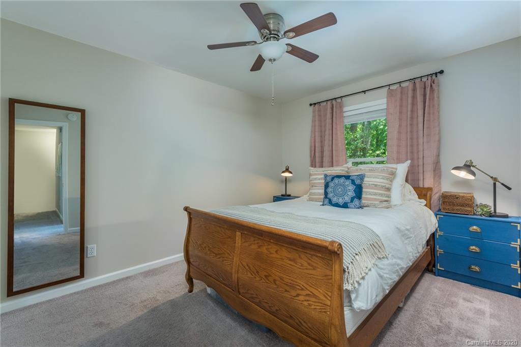88 Johnny Marlow Road Fairview, NC 28730 - Photo 23 of 37 Gallery Image 23