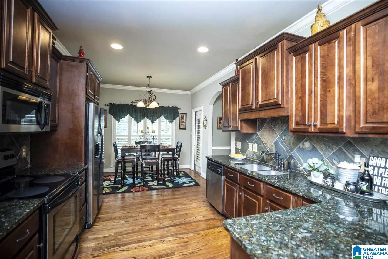 960 Haddington Dale Pelham, AL 35124 - Photo 10 of 46