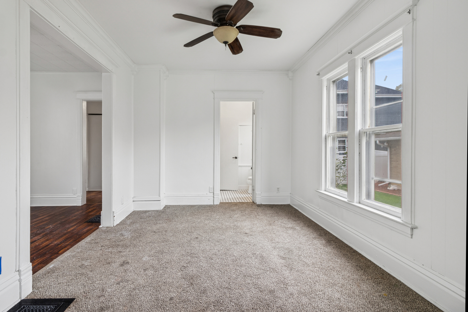 224 South Maple Street Sycamore, IL 60178 - Photo 4 of 20