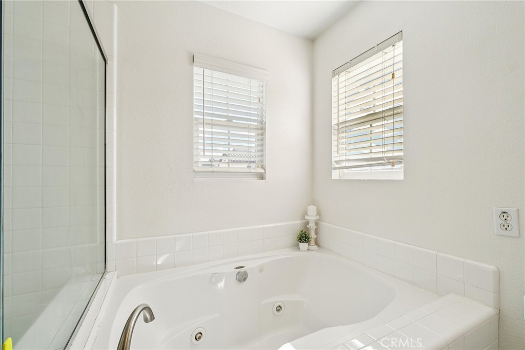 24150 View Pointe Lane Valencia, CA 91355 - Photo 31 of 60