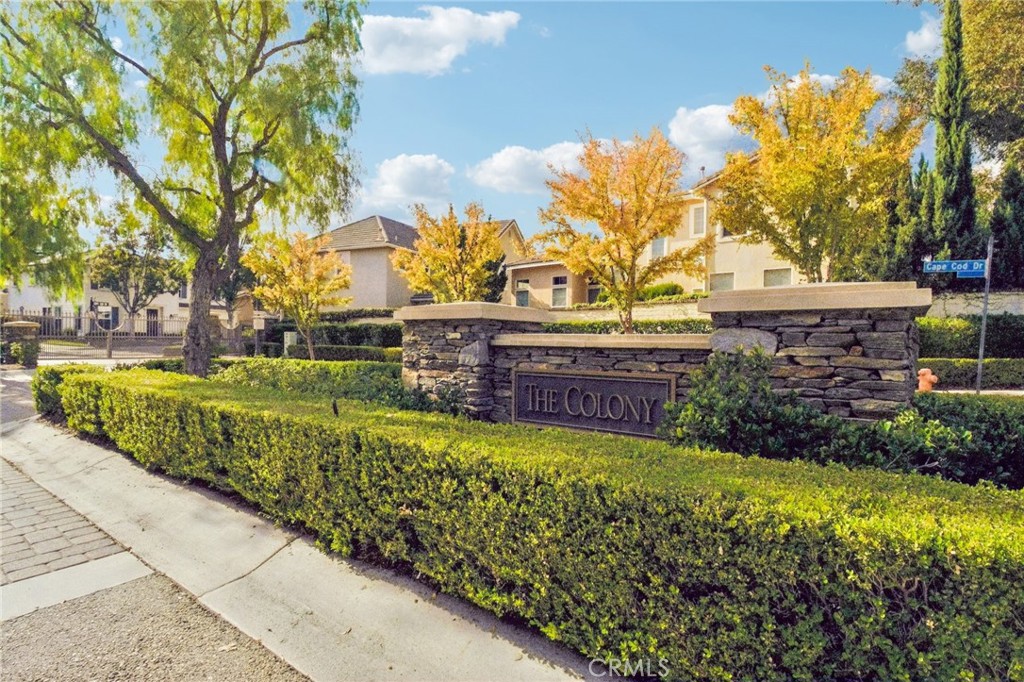 24150 View Pointe Lane Valencia, CA 91355 - Photo 48 of 60