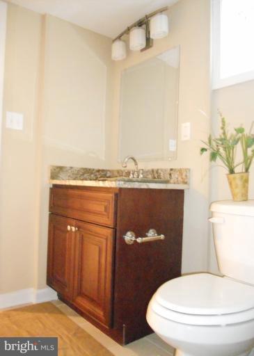 6710 Queens Ferry Road Baltimore, MD 21239 - Photo 12 of 25 Bath