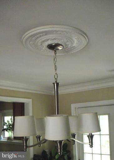 6710 Queens Ferry Road Baltimore, MD 21239 - Photo 25 of 25 Dining Room