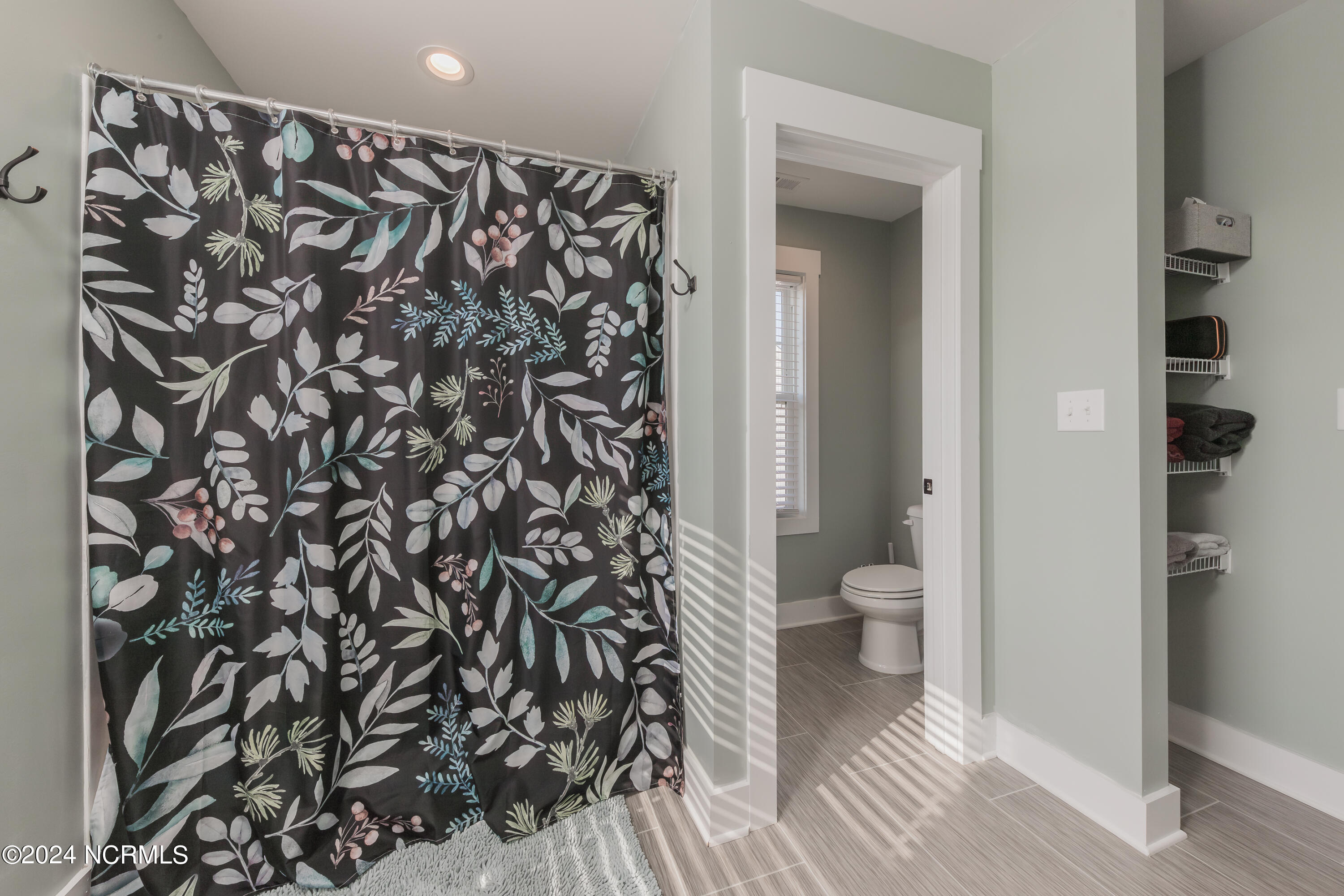 411 Elgin Road Hubert, NC 28539 - Photo 31 of 62 Master Bath