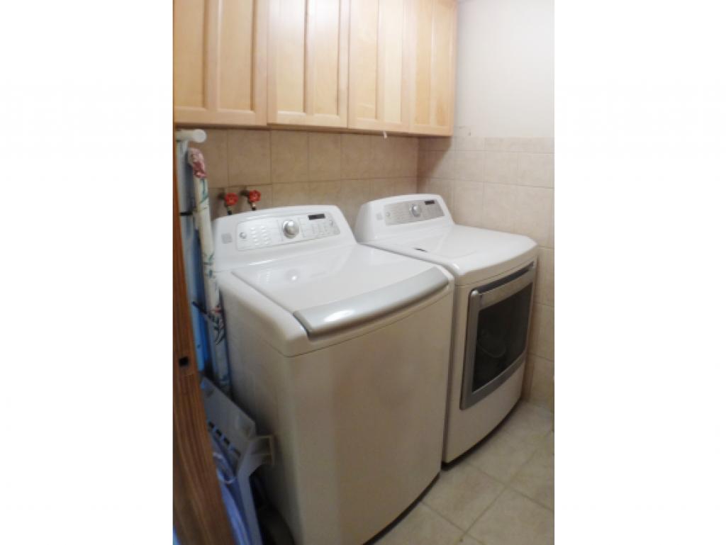 41 B Beechwood Road, Unit B Hudson, NH 03051 - Photo 12 of 21