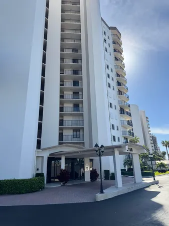 $5,000 | 3150 North Hwy A1A, Unit 301, Hutchinson Island, FL 34949