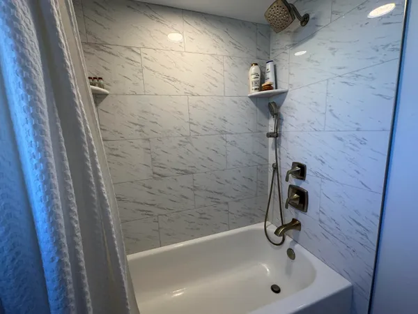 $5,000 | 3150 North Hwy A1A, Unit 301, Hutchinson Island, FL 34949