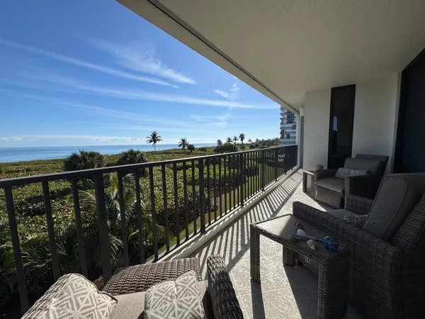 $5,000 | 3150 North Hwy A1A, Unit 301, Hutchinson Island, FL 34949