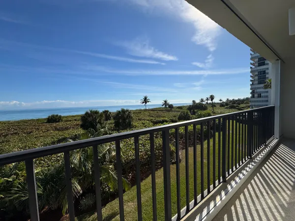 $5,000 | 3150 North Hwy A1A, Unit 301, Hutchinson Island, FL 34949