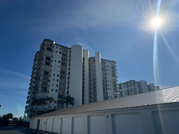 $5,000 | 3150 North Hwy A1A, Unit 301, Hutchinson Island, FL 34949