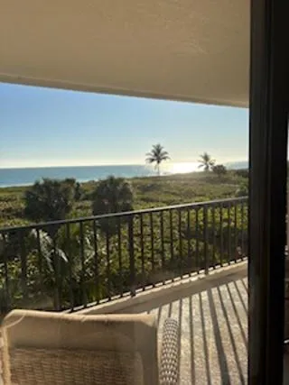 $5,000 | 3150 North Hwy A1A, Unit 301, Hutchinson Island, FL 34949
