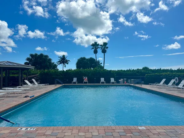 $5,000 | 3150 North Hwy A1A, Unit 301, Hutchinson Island, FL 34949