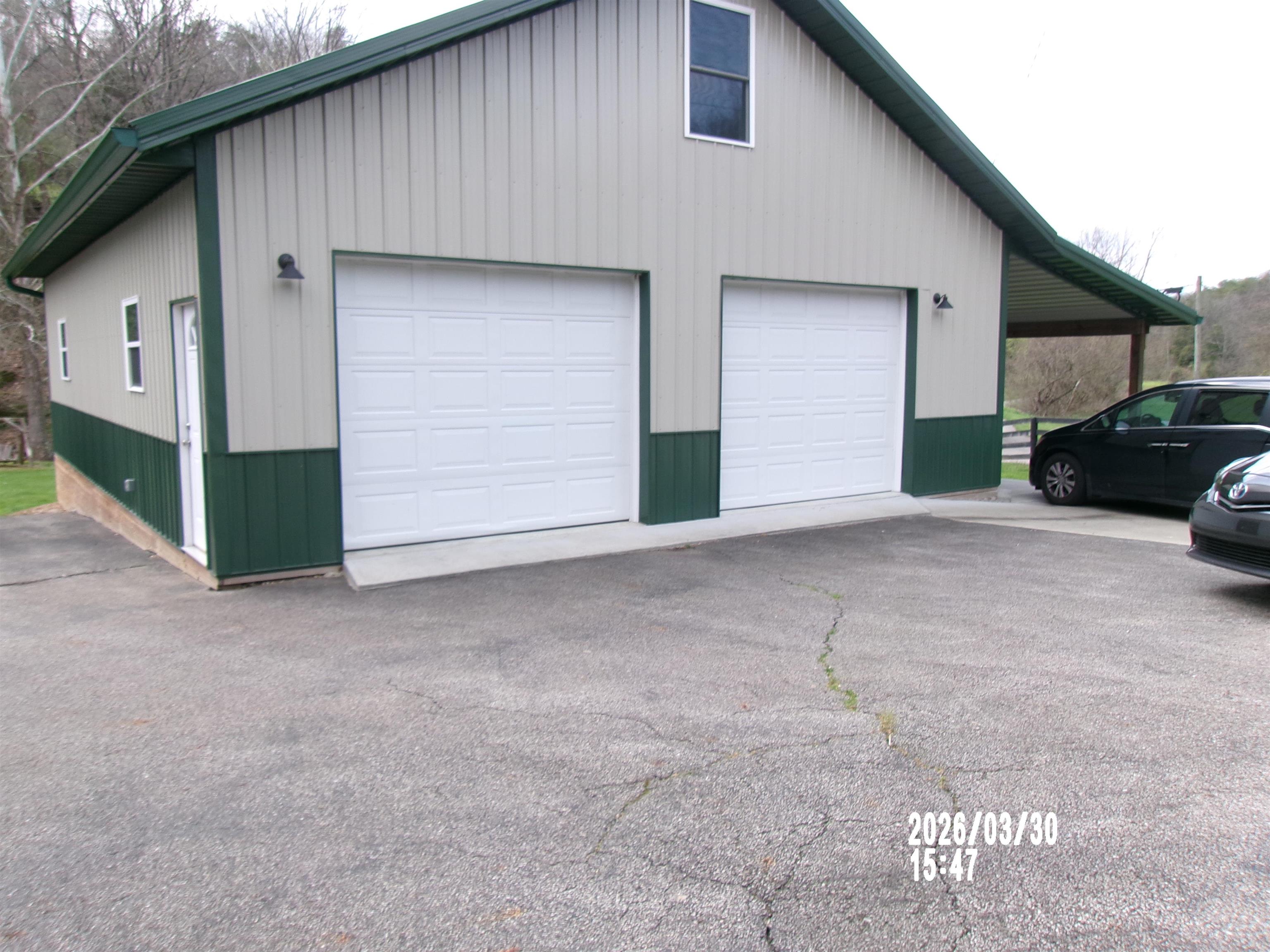 327 Mudlick Branch Road Louisa, KY 41230 - Photo 11 of 23