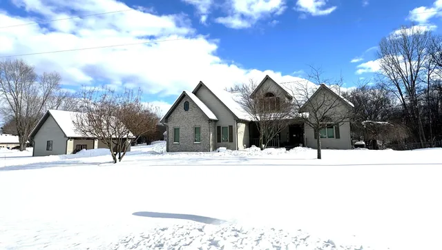 $520,000 | 5682 Topanga Drive, Coloma, MI 49038