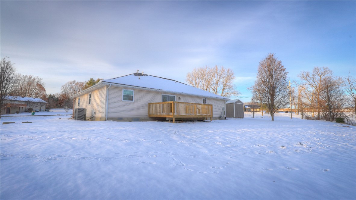 3058 Long Creek Road Decatur, IL 62521 - Photo 11 of 48 Gallery Image 11