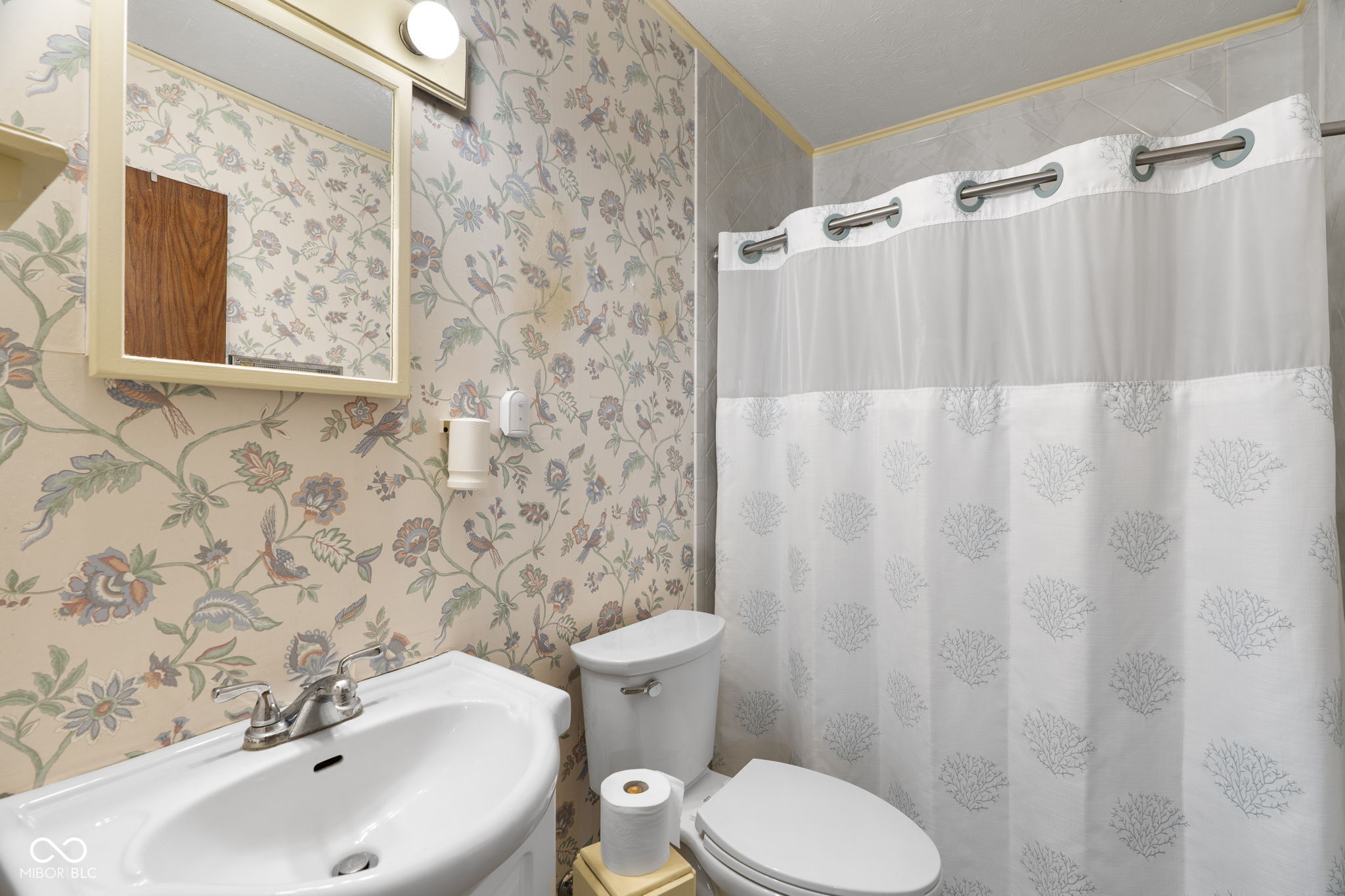 511 West 6th Street Sheridan, IN 46069 - Photo 13 of 22