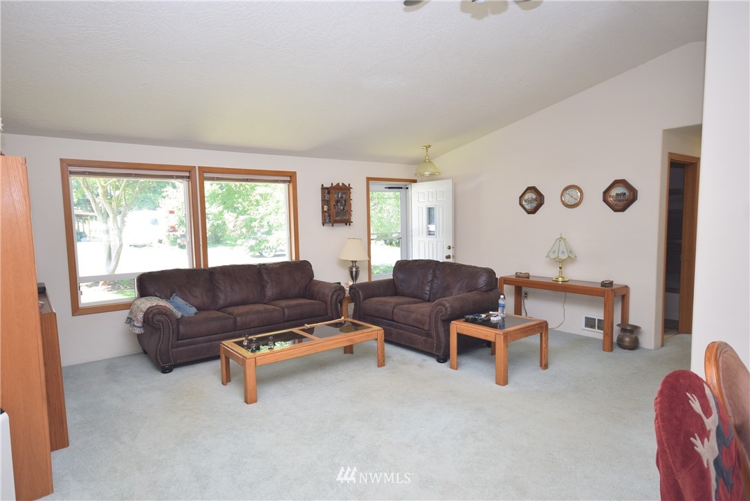 30 Loop Drive Sequim, WA 98382 - Photo 4 of 20 Gallery Image 4