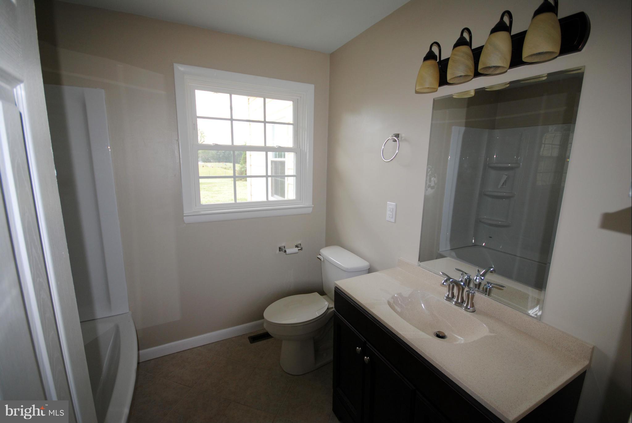 14717 Woolfolk Road Spotsylvania, VA 22551 - Photo 14 of 30 Bath