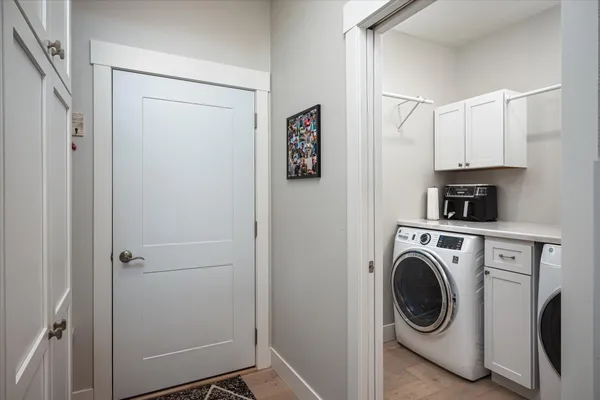 $724,900 | 329 River Pointe, La Crosse, WI 54601