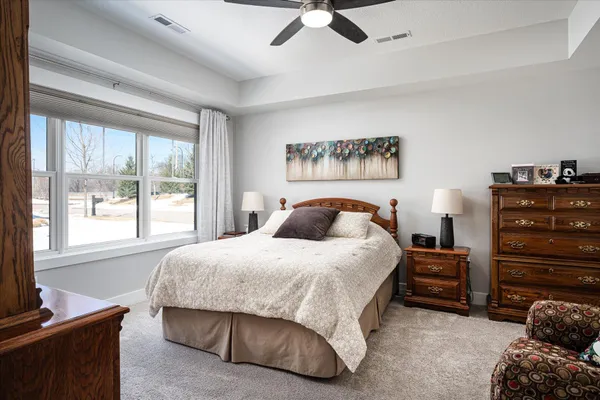 $724,900 | 329 River Pointe, La Crosse, WI 54601