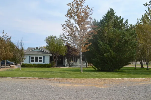 $969,000 | 480-100 Belfast Road, Litchfield, CA 96117