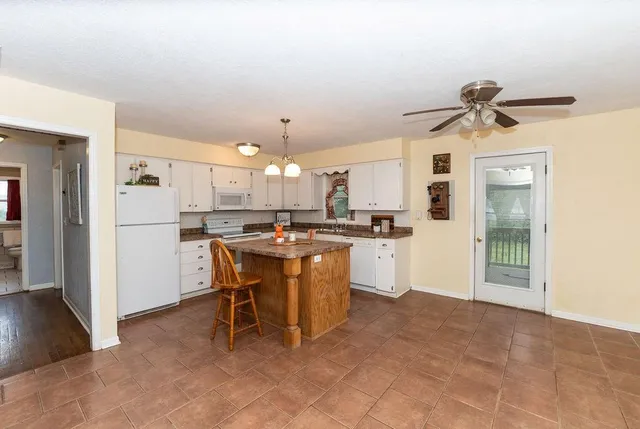 $200,000 | 106 South Clark Street, Adrian, MO 64720