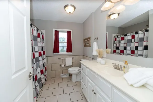 $200,000 | 106 South Clark Street, Adrian, MO 64720