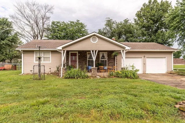 $200,000 | 106 South Clark Street, Adrian, MO 64720